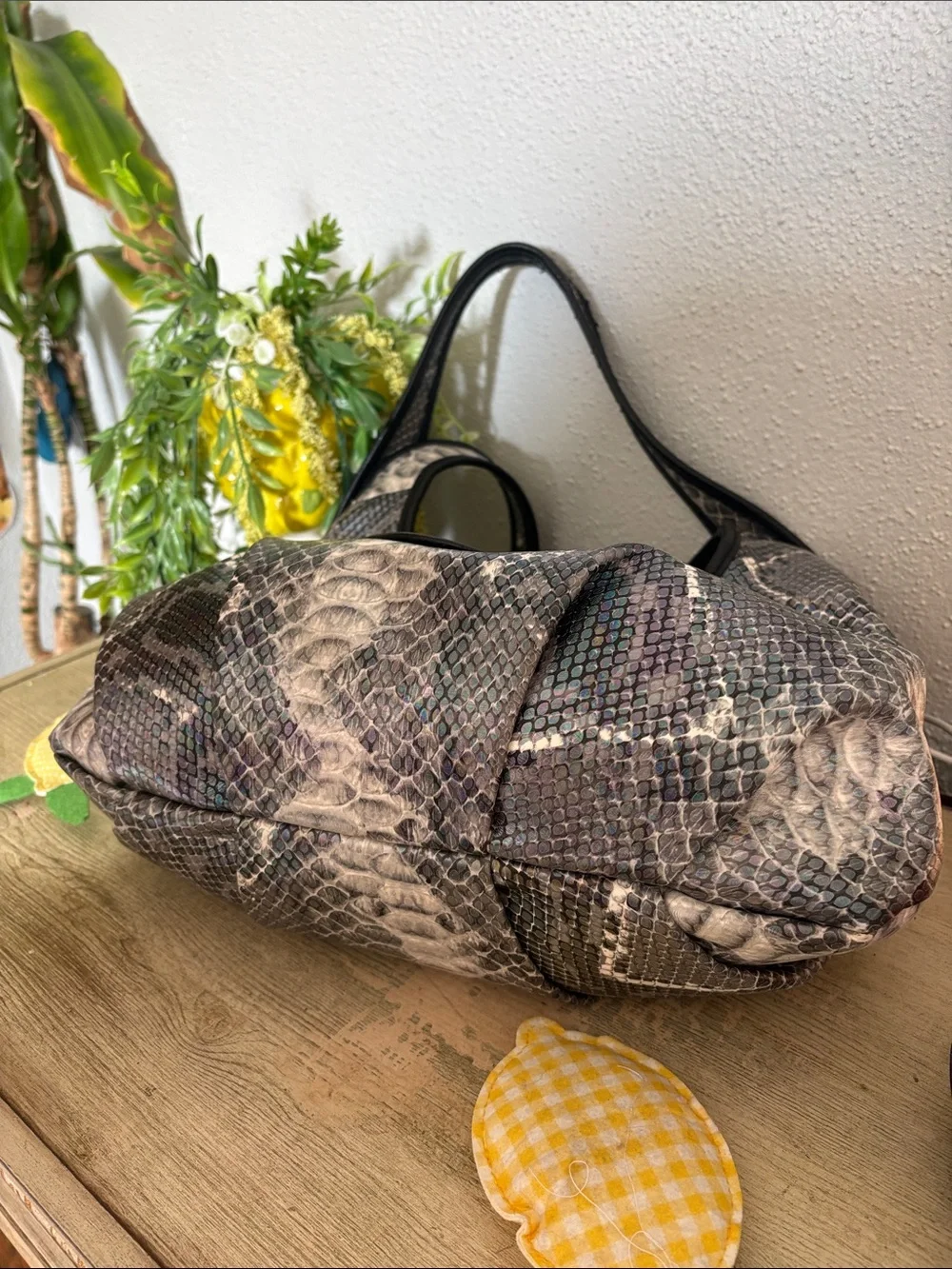 Simply Vera Snake-Print Shoulder Bag in Gray and Black